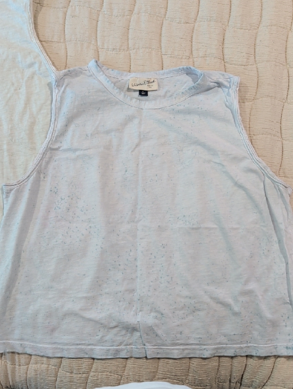Two Universal Threads Active Tank Tops - Picture 2 of 5